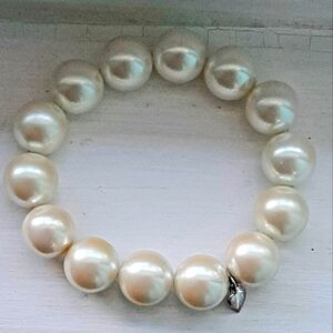 Vintage Carolee Creamy Faux Pearl Stretch Bracelet, Signed